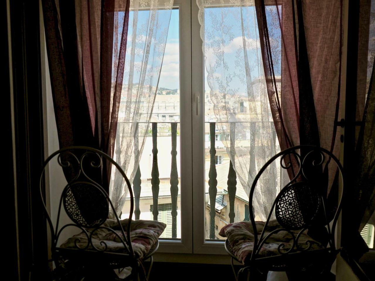 Romantic Suite Con Vista San Donato جنوة المظهر الخارجي الصورة